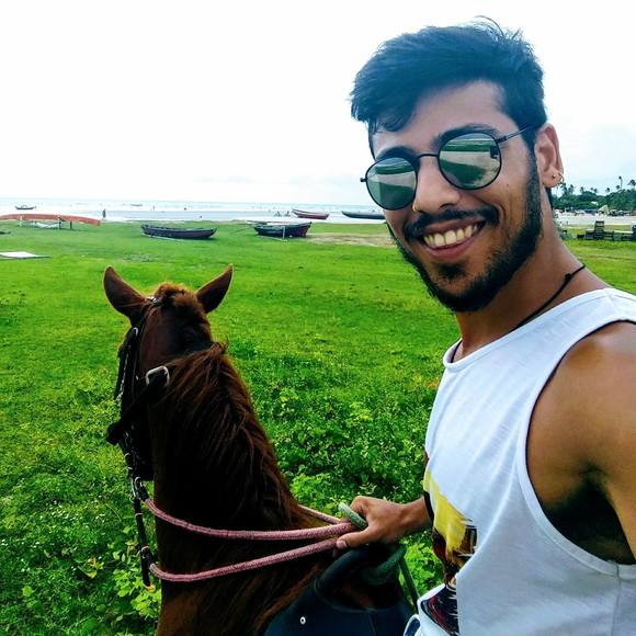 Meet your Posher, Tomer - Picture 1 of 1